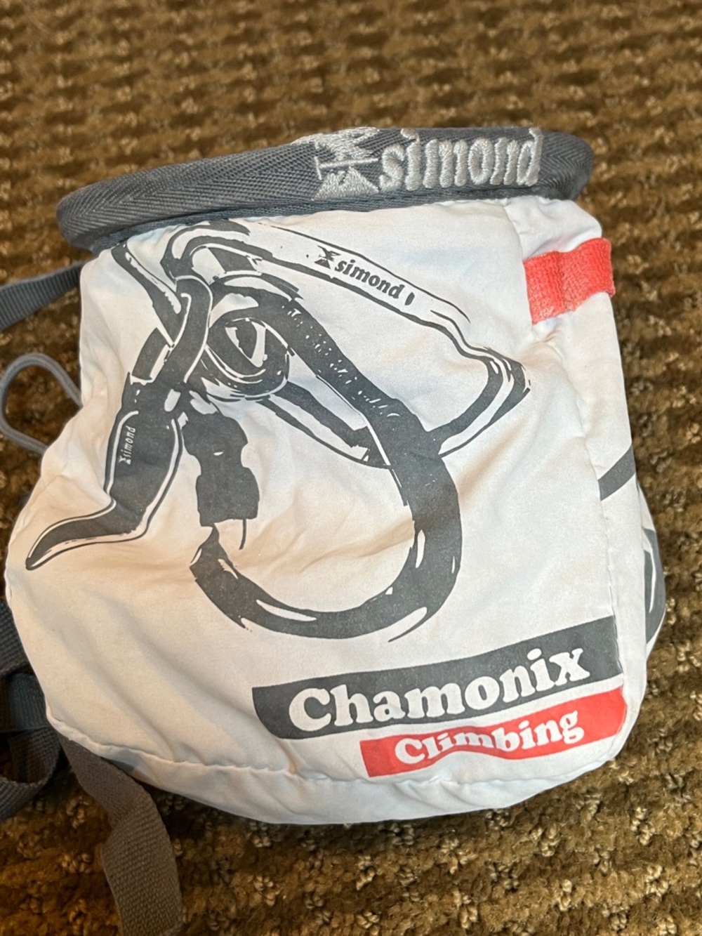 🤍Simond Chalk Bag L Carabiners. Chamonix climbing. EUC!🤍
